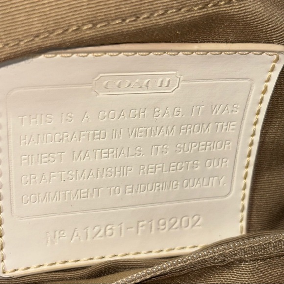 Coach F19202 Signature Stripe Multifunction Baby Diaper Travel Tote Bag - Picture 11 of 14